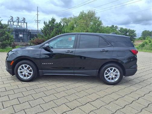 2023 Chevrolet Equinox LS