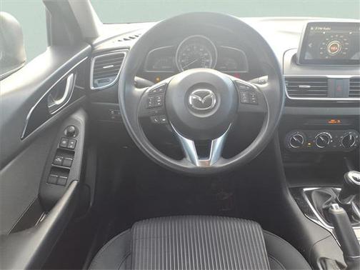 2016 Mazda Mazda3 i Sport