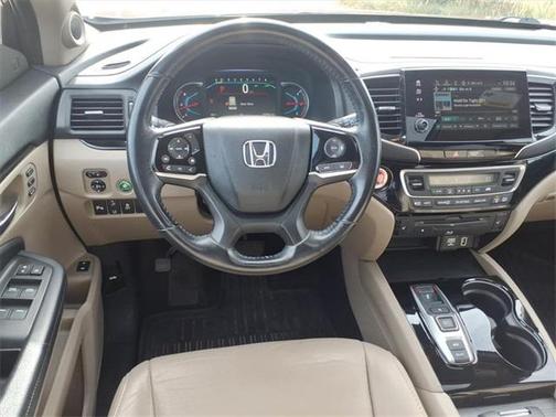2019 Honda Pilot Touring 8-Passenger