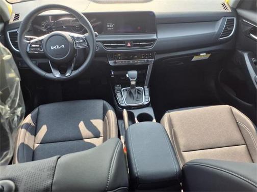 2025 Kia Seltos EX