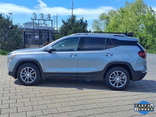 2024 GMC Terrain SLT