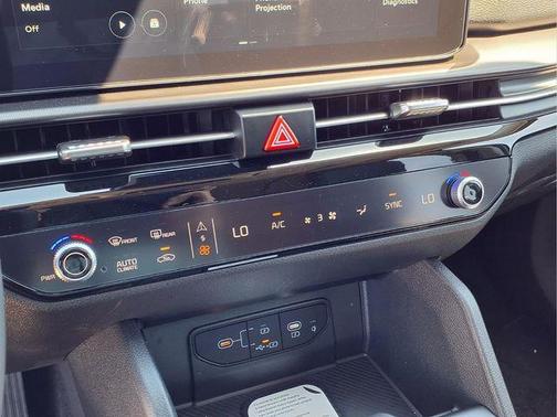 Wolf Gray 2026 Kia Sportage EX