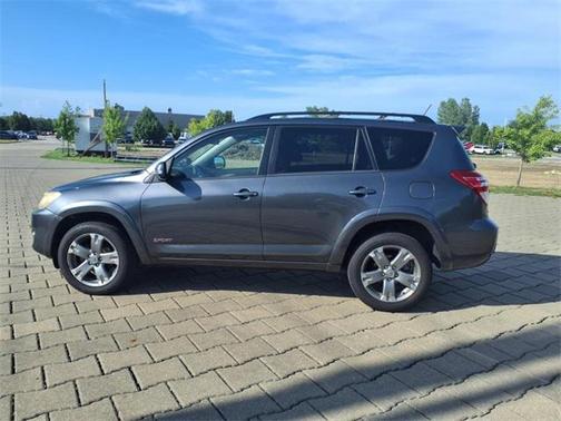 2009 Toyota RAV4 Sport
