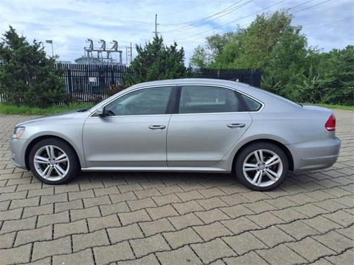 2013 Volkswagen Passat 2.0 TDI SEL Premium