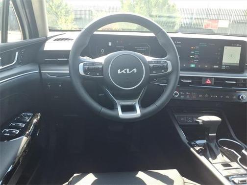 2026 Kia K5 EX