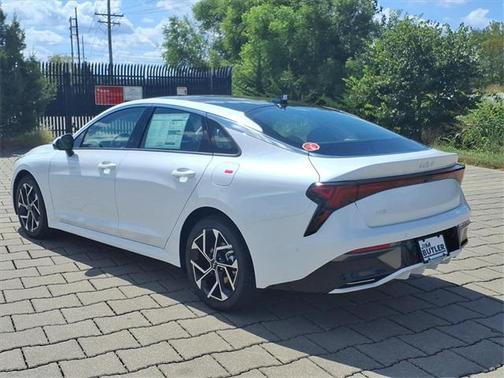 2026 Kia K5 EX