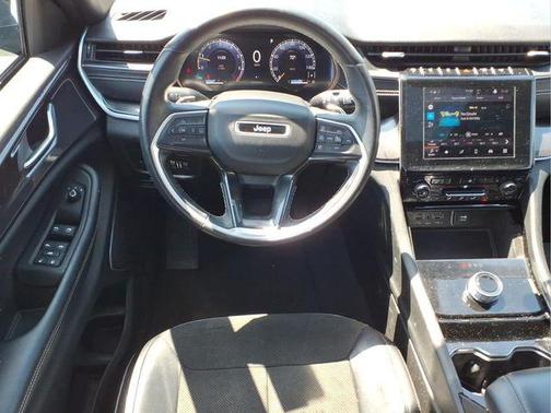 Diamond Black Crystal Pearlcoat 2021 Jeep Grand Cherokee L Altitude