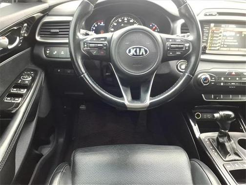 2016 Kia Sorento SX