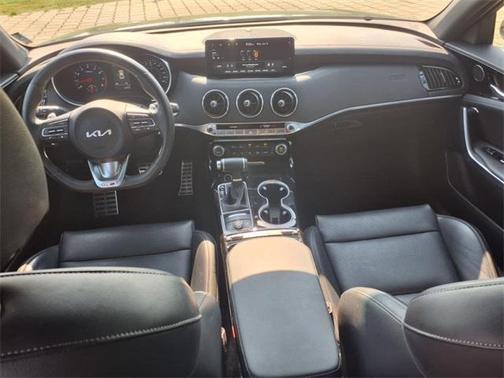2022 Kia Stinger GT-Line