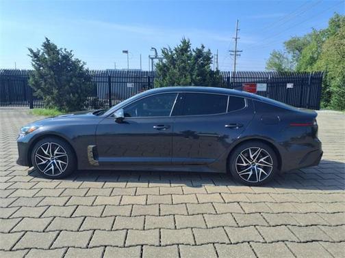 2022 Kia Stinger GT-Line