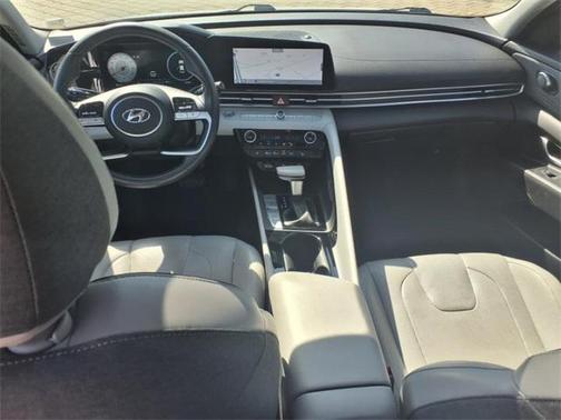 2021 Hyundai ELANTRA Limited