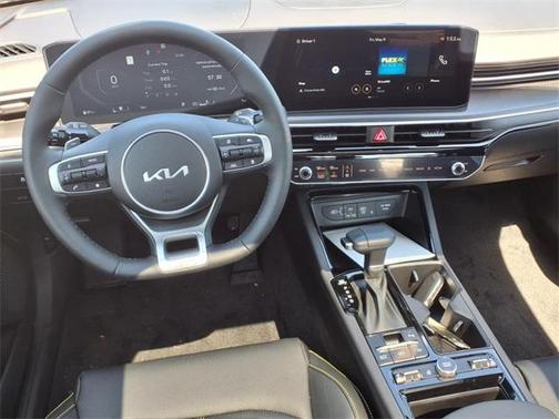 2025 Kia K5 GT