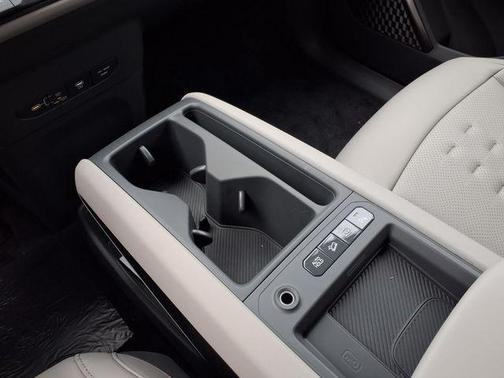 Ebony Black 2026 Kia EV9 Wind