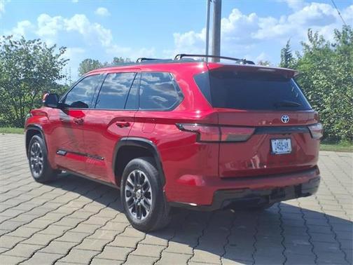 2023 Toyota Sequoia Platinum