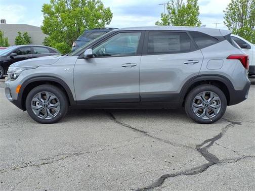 2025 Kia Seltos LX