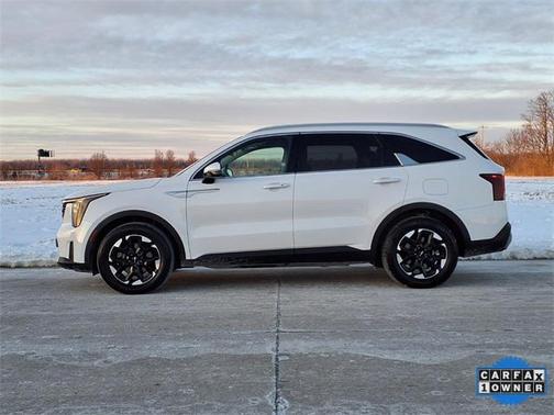 2024 Kia Sorento S