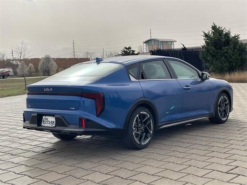 2025 Kia K4 GT-Line