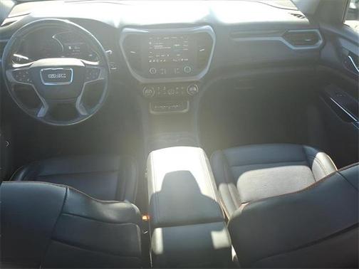 2022 GMC Acadia AWD AT4