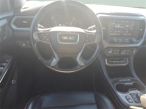 2022 GMC Acadia AWD AT4