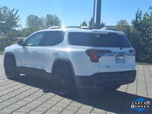 2022 GMC Acadia AWD AT4
