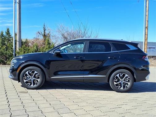 2024 Kia Sportage EX