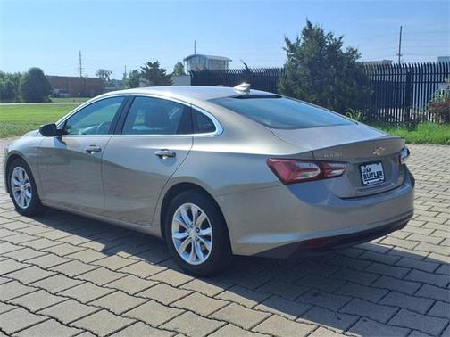 2022 Chevrolet Malibu FWD LT