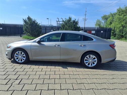 2022 Chevrolet Malibu FWD LT