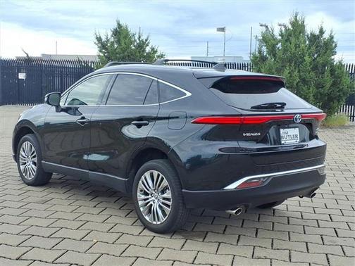 2022 Toyota Venza XLE