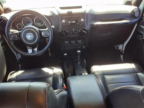 2012 Jeep Wrangler Unlimited Altitude