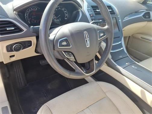 2013 Lincoln MKZ Base