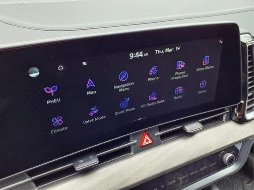 Jungle Green 2025 Kia Sportage Plug-In Hybrid X-Line Prestige