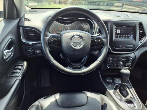 2019 Jeep Cherokee Altitude