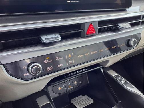 Cityscape Green 2026 Kia Sorento Hybrid EX