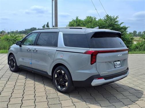 2025 Kia Carnival EX