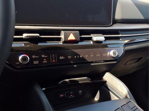Fusion Black 2026 Kia Sportage Hybrid LX