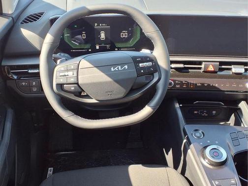 Fusion Black 2026 Kia Sportage Hybrid LX