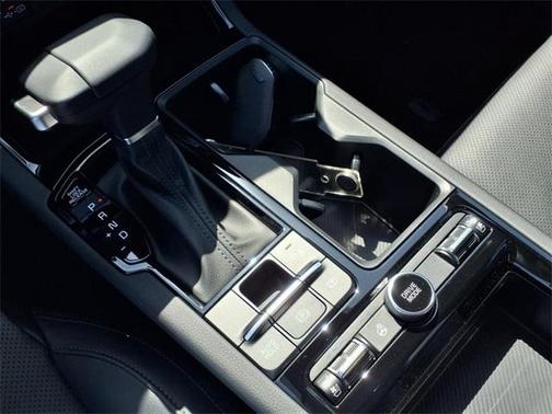 2025 Kia K5 EX