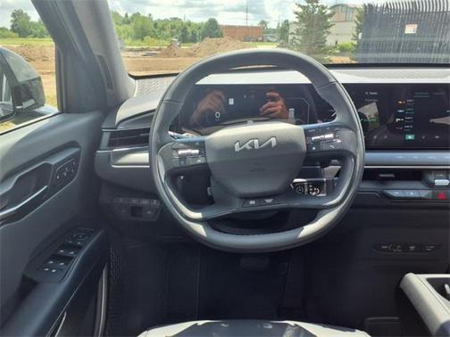 2026 Kia EV9 Wind