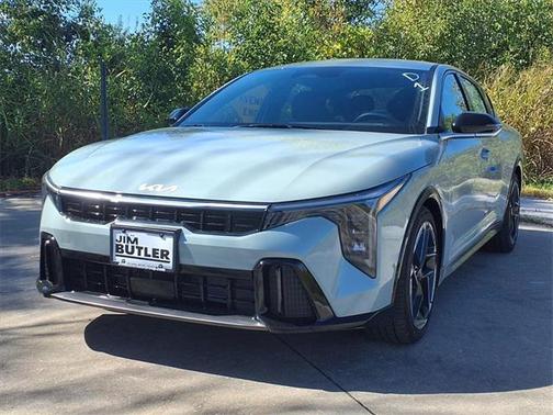 2025 Kia K4 GT-Line