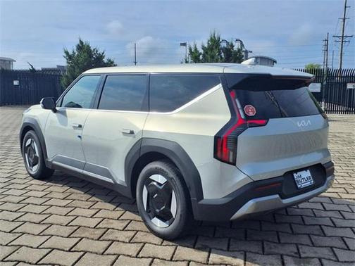 2026 Kia EV9 Light Short Range