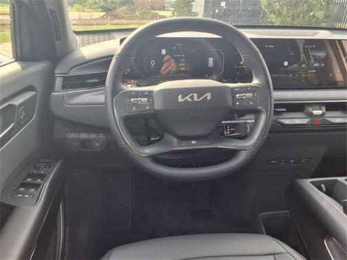 2026 Kia EV9 Light Short Range