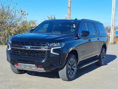2022 Chevrolet Suburban 4WD Z71