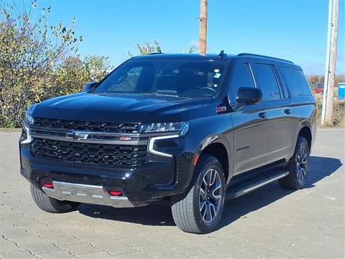 2022 Chevrolet Suburban 4WD Z71