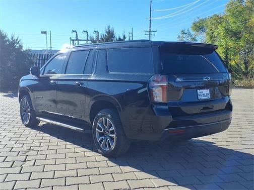 2022 Chevrolet Suburban 4WD Z71
