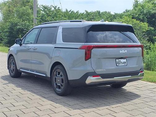 2025 Kia Carnival SX