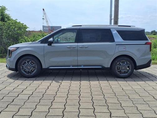 2025 Kia Carnival SX