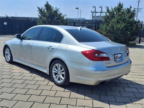 2013 Hyundai Genesis 3.8