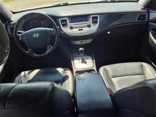 2013 Hyundai Genesis 3.8