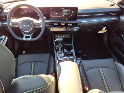 2025 Kia K5 GT