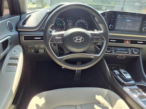 2023 Hyundai SONATA Hybrid Base